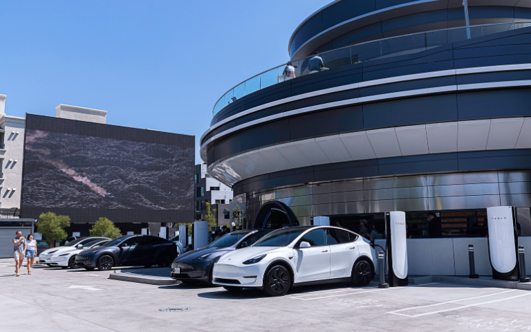 Tesla Exportação Aérea